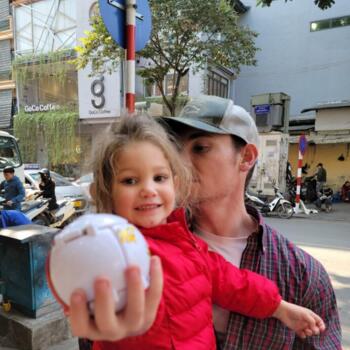 Babysitting job in Osaka: babysitting job Elle