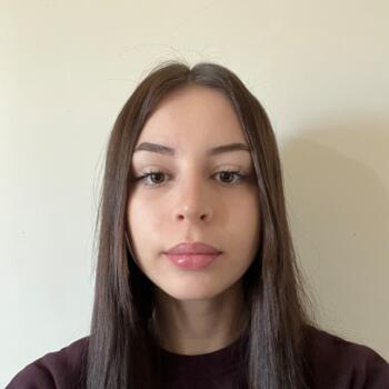 Babysitter a Forano: Naila