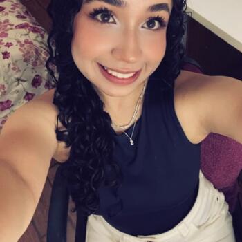 Babá em São José dos Campos: Sara