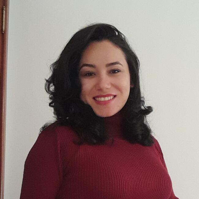 Babysitter em Vale de Cambra: Suelen