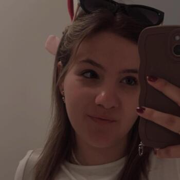 Babysitter in Turnhout: Yana