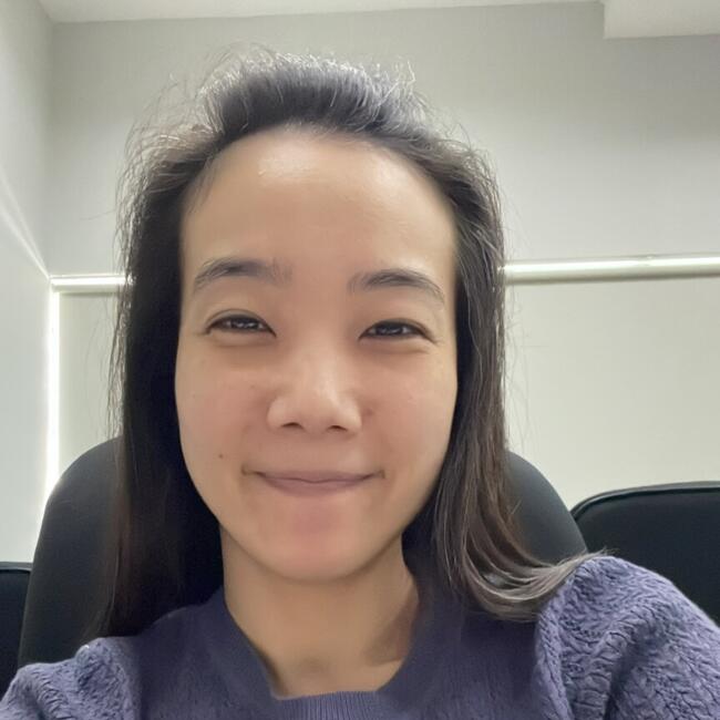 Babysitter in Singapore Island: Akina