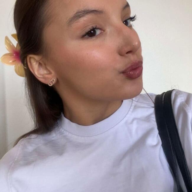 Babysitter in Orléans: Jade