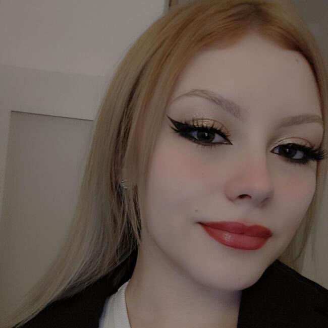 Babysitter in Katowice: Emilia