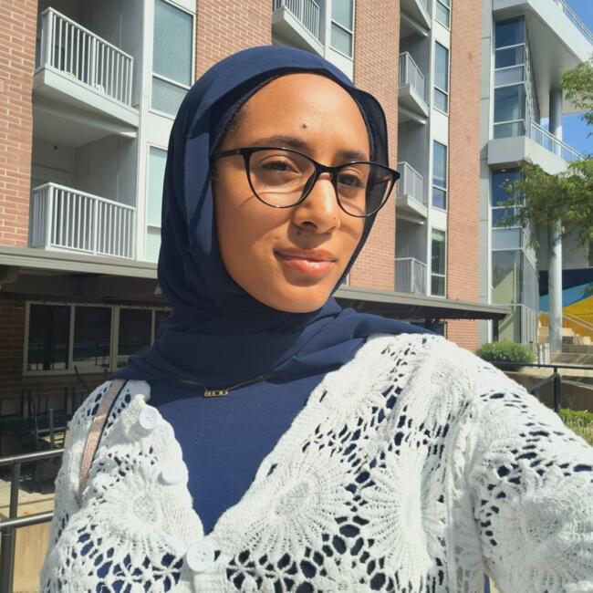 Babysitter in Indianapolis: Malak