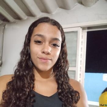 Babá em Uberaba: Thayna