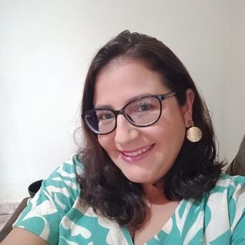 Babysitter in Ribeirão Preto: Carla
