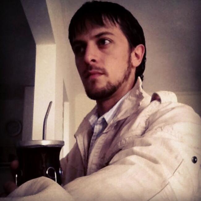 Babysitting job in Buenos Aires: Hernán Ariel