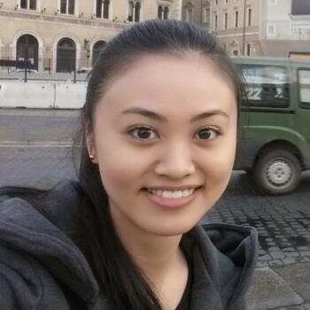 Babysitting job in Singapore: babysitting job Jaeleah