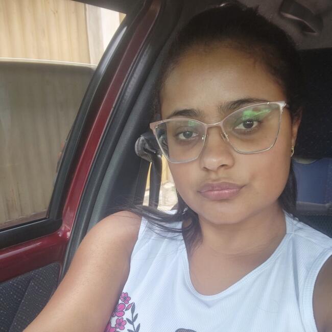 Babá em Varginha: Liliane