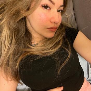 Babysitter στην περιοχή Clichy: Melynda