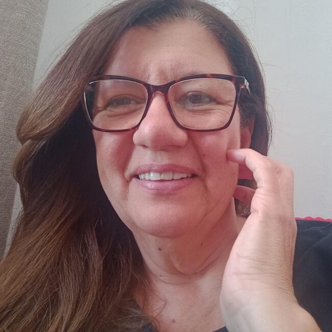 Babysitter in Piçarras: Andréa