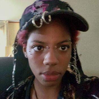 Babysitter in Endicott (New York): Riara