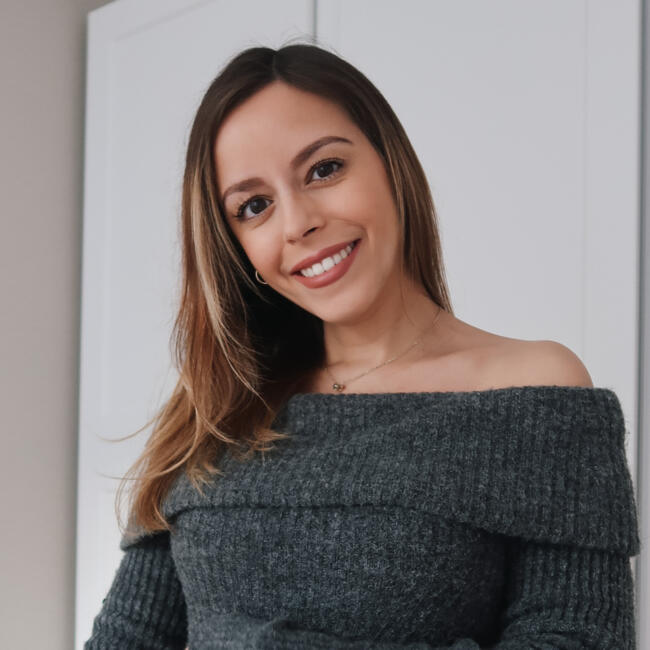 Trabalho de babysitting em Estoril: Catarina