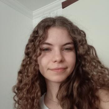 Babysitter in Maringá: Beatriz