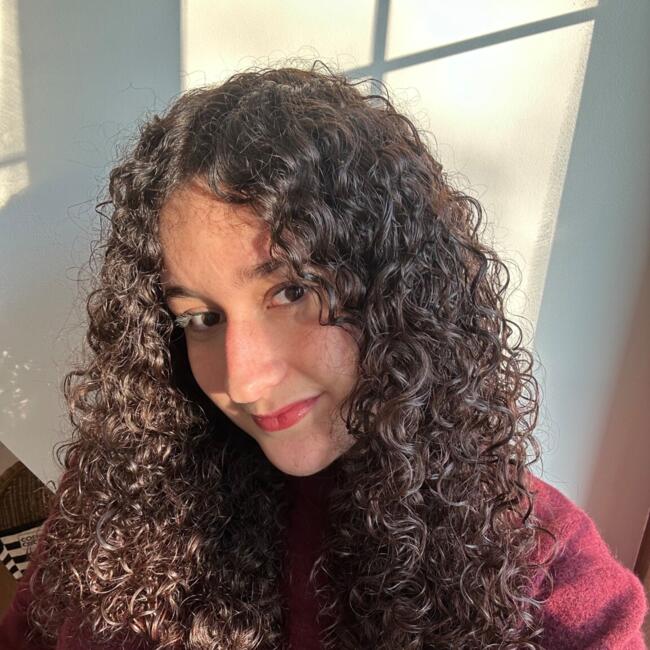 Babysitter in Saint-Éloi: Laura