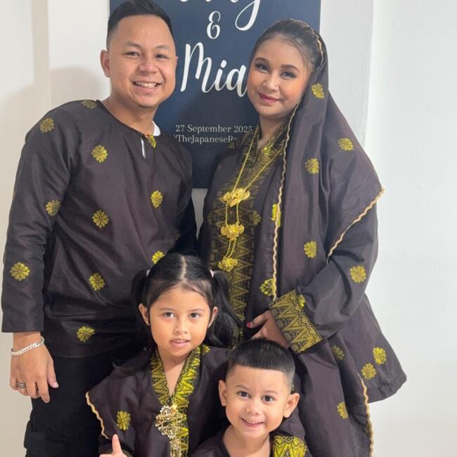 Babysitting job in Singapore Island: Mia