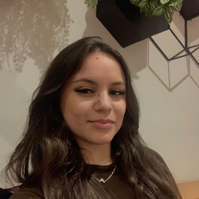 Babá em Cotia: Anah