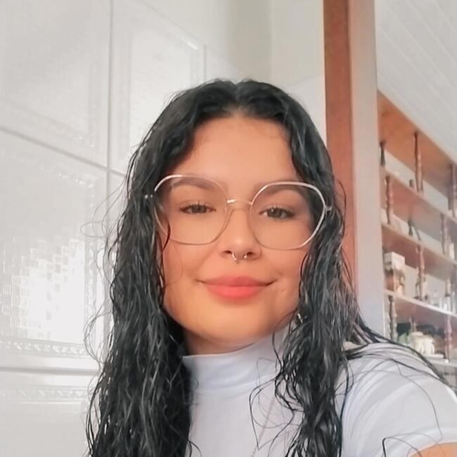 Babysitter in Ponta Grossa: Gabriella