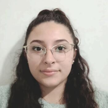 Babysitter in Figueres: Jessica