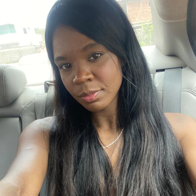 Babysitter in Divinópolis: Juliana