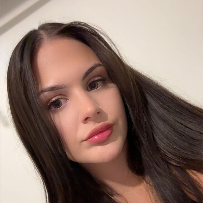 Babysitter in Bristol: Lauren