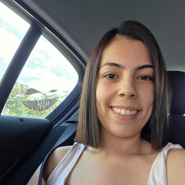 Babysitter in Aguada de Cima: Jessica