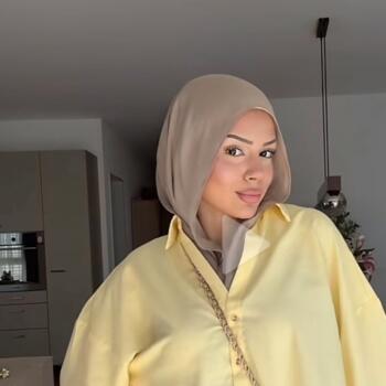 وظيفة مربية أطفال في Imi Ouaddar: فرص عمل كجليسة أطفال Soraya