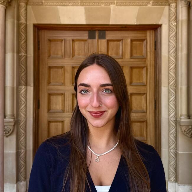 Babysitter in Los Angeles: Margot