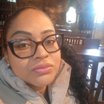 Babá Valinhos: Poliana Sousa