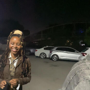 Babysitter in Port Elizabeth: Thina