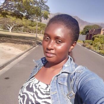 Nanny in Cape Town: Modester