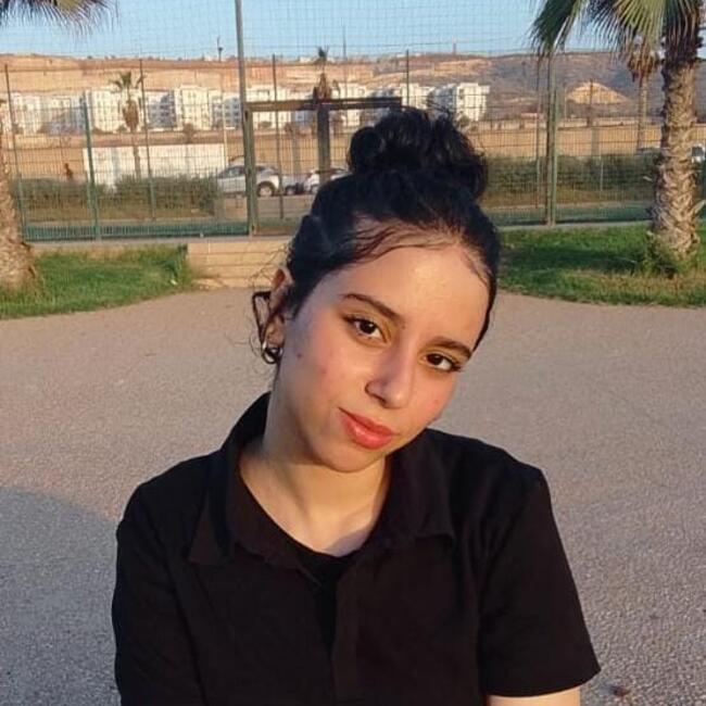 Babysitter in Ait Melloul: Hiba