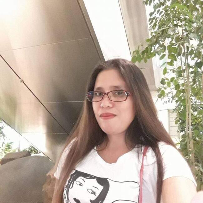 Babysitter in Dubai: Antonia