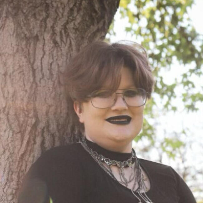 Babysitter in Bellflower: Quinn