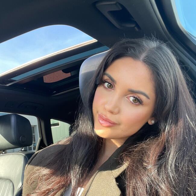 Babysitter in Gistel: Donika