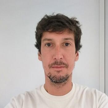 马德里的保母職缺: 保母職缺 Luis