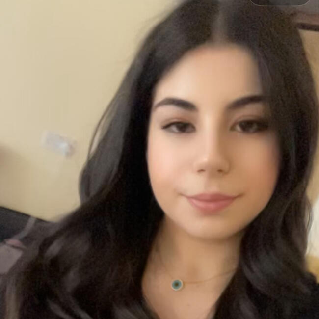Babysitter in Toronto: Yasmin