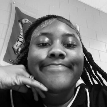 Babysitter in Sumter: Breiona