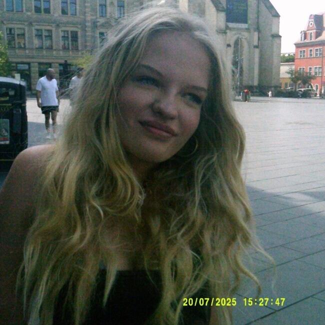 Babysitter in Halle: Anna