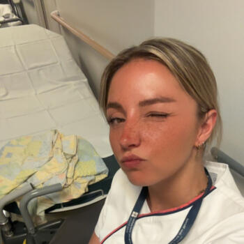 Babysitter in Lyon: Lola