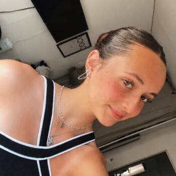 Babysitter in Sainte-Maxime: Anna-belle