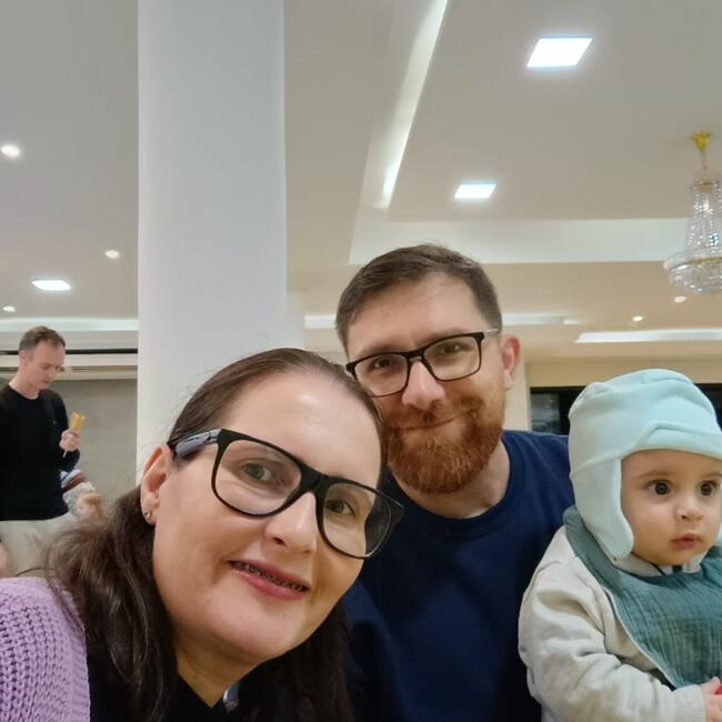 Emprego de babá em São José (São José): SHIRLEY