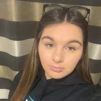Babysitter Saint-Yzan-de-Soudiac: Kenza