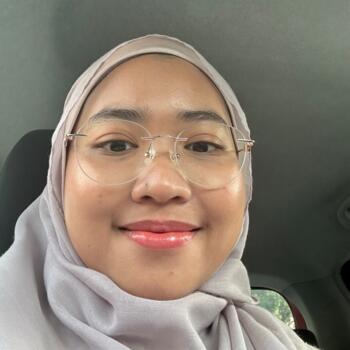 Baby-sitter in Kuala Lumpur: Irdina