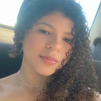 Babysitter in Recife: Kamiris