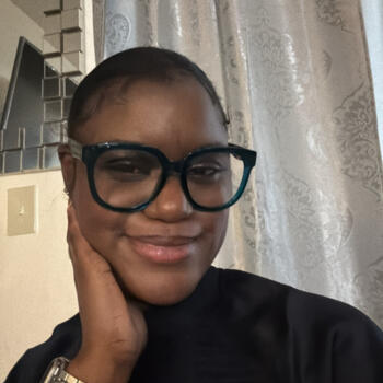 Babysitter in North Lauderdale: Shanell