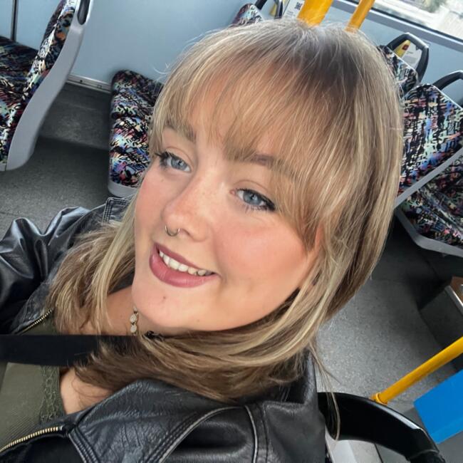 Babysitter in Takaka: Emma