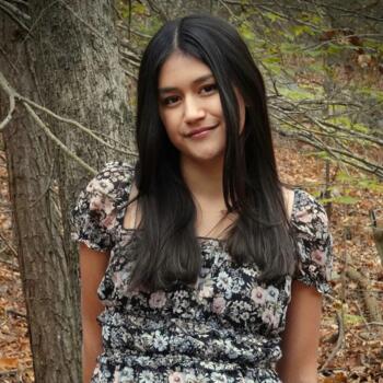 Babysitter in Plymouth (New Hampshire): Emily
