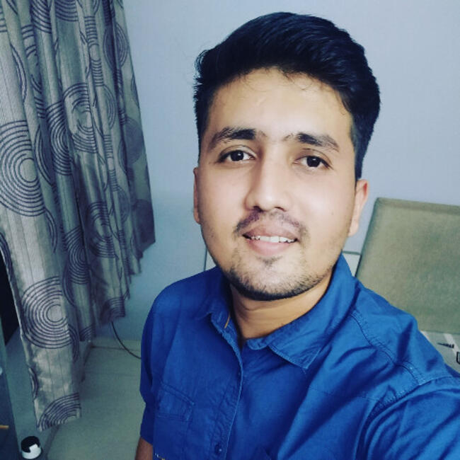 पिंपरी-चिंचवड में बेबीसिटिंग की नौकरी: Divyank